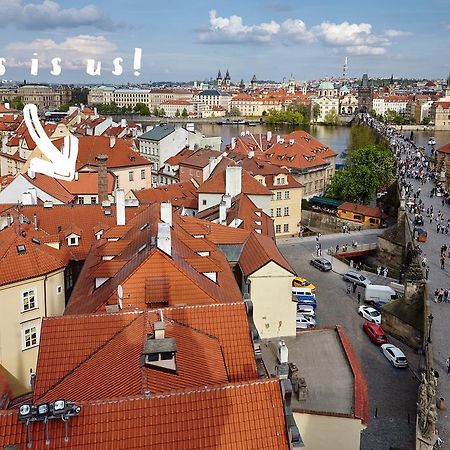 Queen Bee Apartments Praha Bagian luar foto
