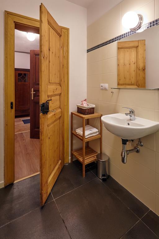 Queen Bee Apartments Praha Ruang foto