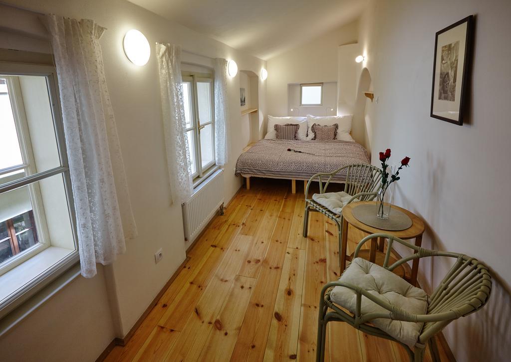 Queen Bee Apartments Praha Ruang foto